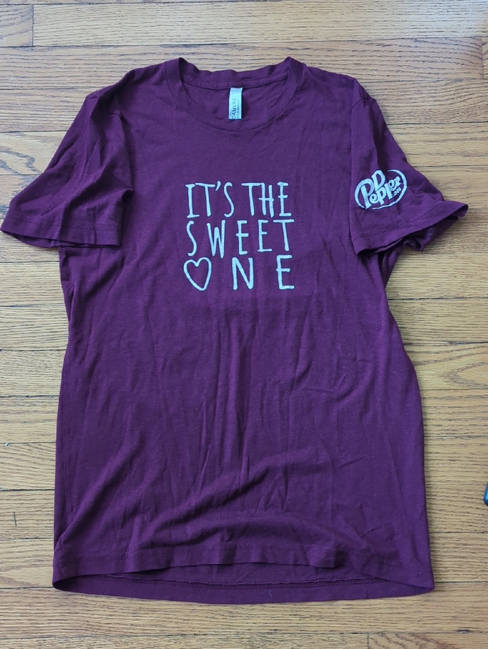 It's The Sweet One Dr. Pepper Graphic Tee M